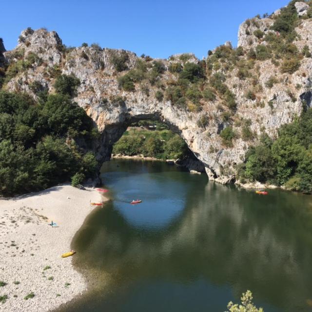 Mas De Costebelle Panzió Bollène Kültér fotó